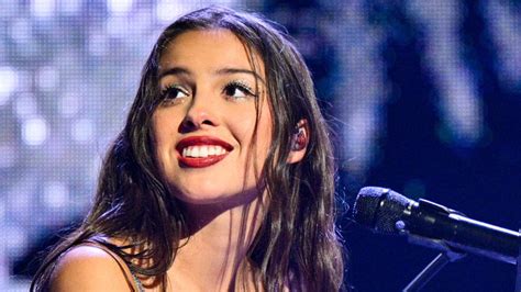 Olivia Rodrigo Almost Flashed Fans After Her Top Broke Onstage